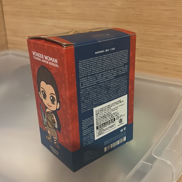 Wonder Woman (training armor version) Hot toy Cosbaby vinyl figure - Picture 6 of 7